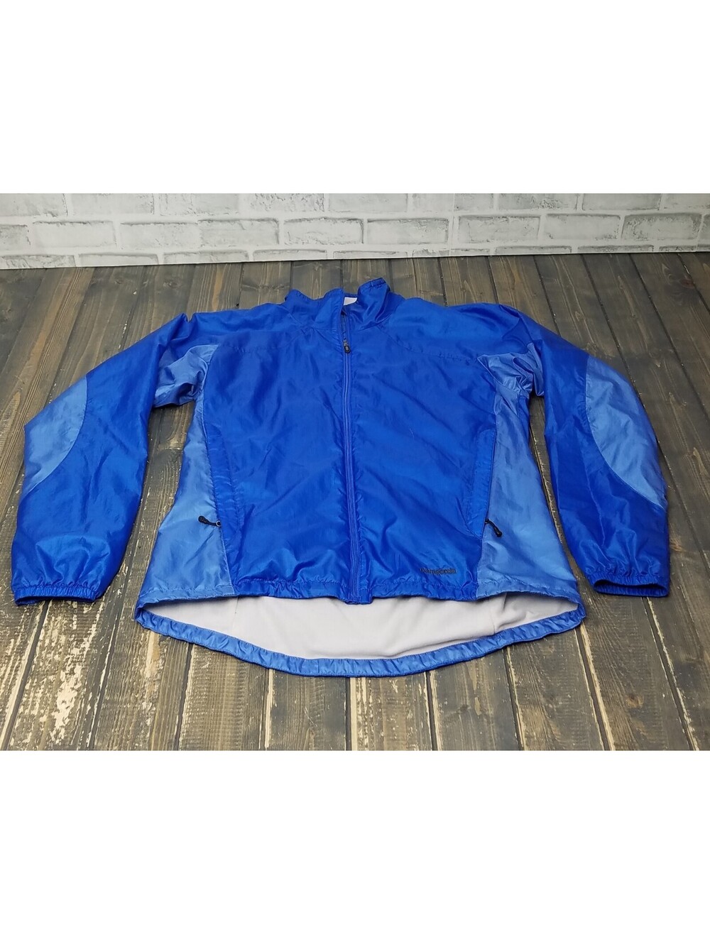 Patagonia Womens Blue WindBreaker 100% Polyester Womens Medium - Style 83910SP
